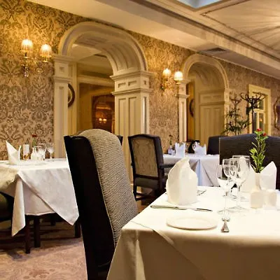 Hotel Buswells 3*