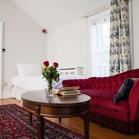 Guest house The Historical Harcourt Dublin