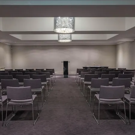 Riu Plaza The Gresham מלון