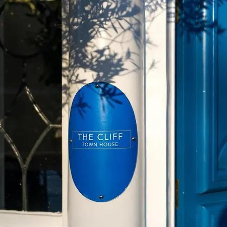 Townhouse On The 4* Dublin