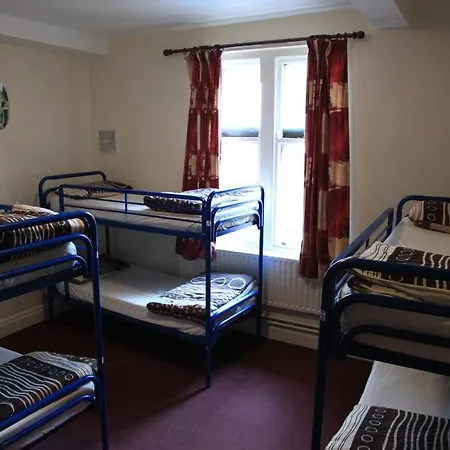 Hostal Kinlay House *