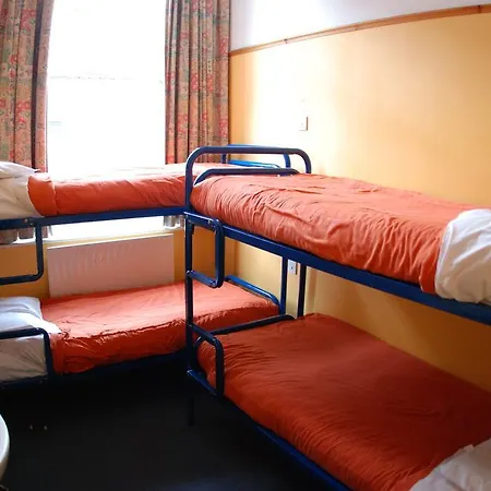 Hostel Avalon House *