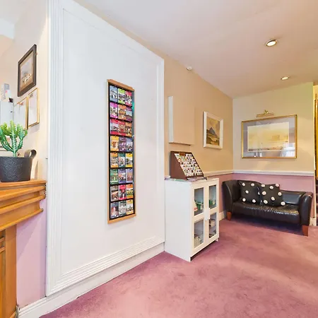 Temple Bar Townhouse Hotell 2*