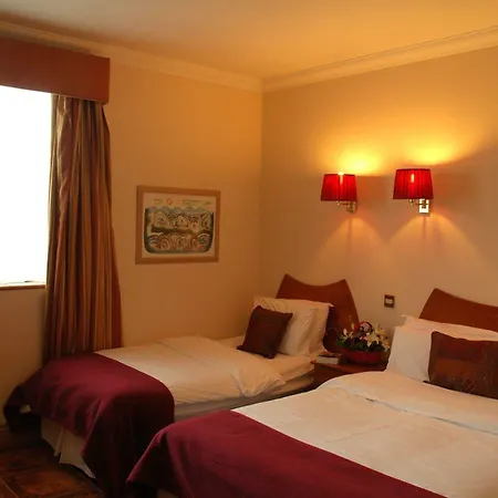 Otel Uppercross House