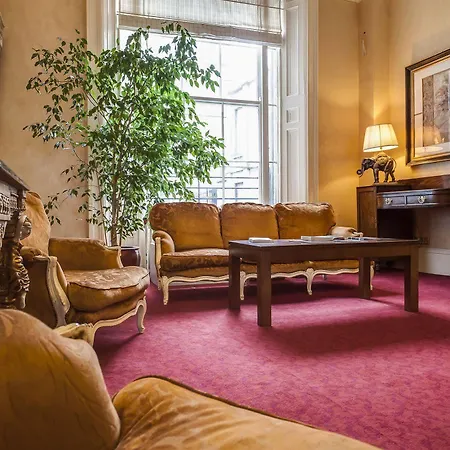 Albany House Hotel 3*