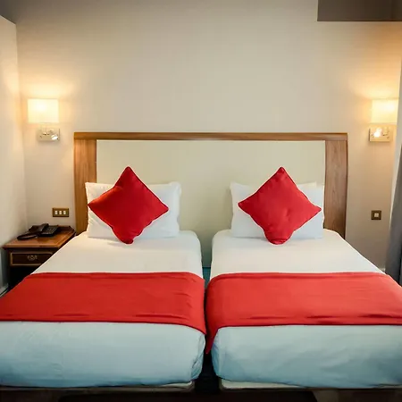 Hotel Albany House 3*