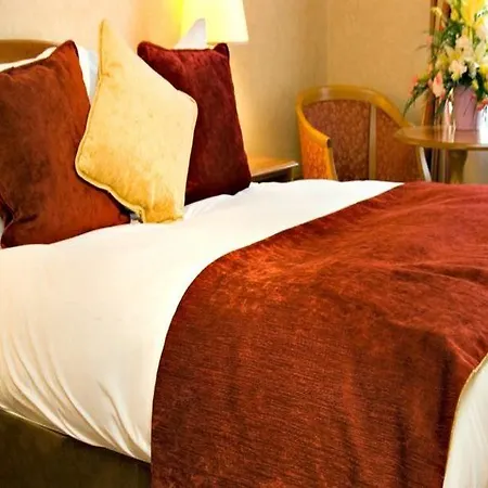 Buswells Hotel 3*