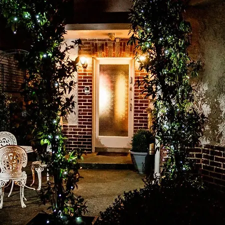Bed & Breakfast Aaron Court Dublin