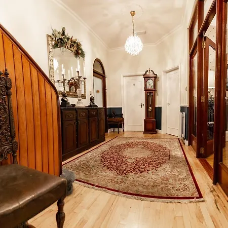 Bed & Breakfast Aaron Court