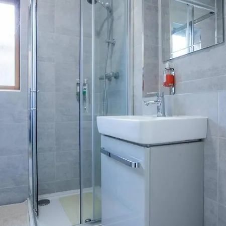 Gasthof Aona Townhouse Dublin