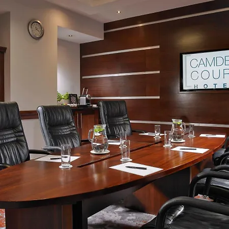 Camden Court מלון