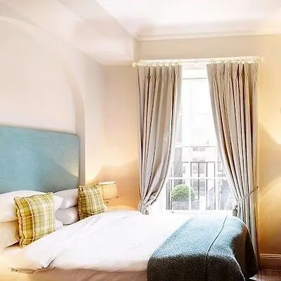 Townhouse On The Hotel 4*