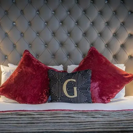 Riu Plaza The Gresham מלון