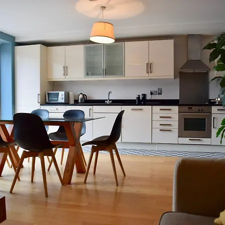 아파트 Penthouse