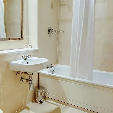 Hotel Albany House 3*