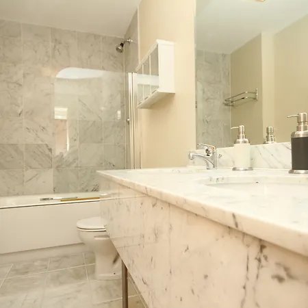 Lower Baggot Street Penthouse * Dublin