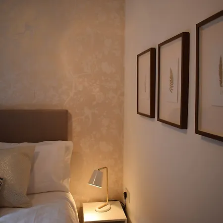 1 Bedroom In Apartment