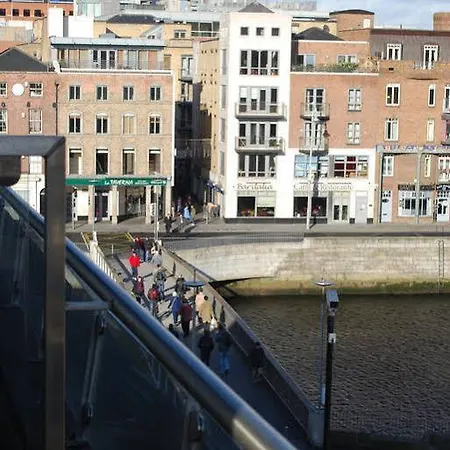 Fitzsimons Temple Bar 3* Dublin