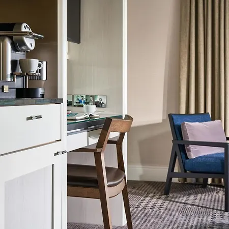 Hotel Herbert Park And Park 4*