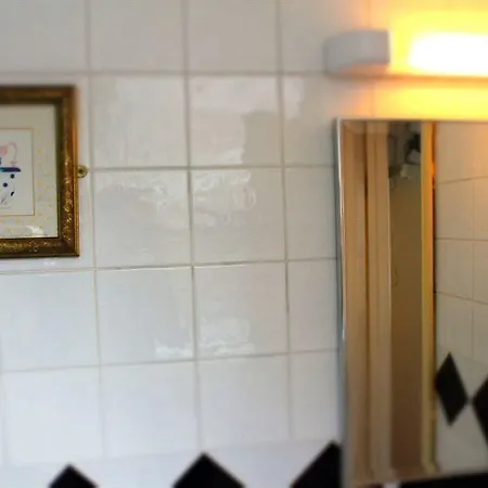 Lynams Hotel