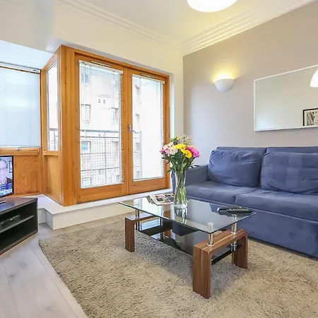 Ifsc Townhouse Apartments Apartment