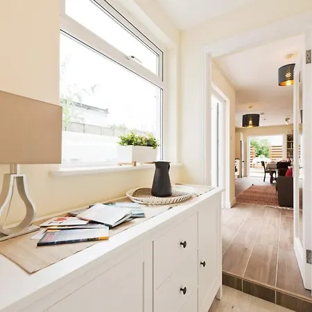 Apartment Charming Riverside - Minutes From Dublin