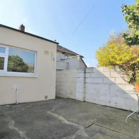 3 Bedroom Family In Residential Area Near Centre * Dublin