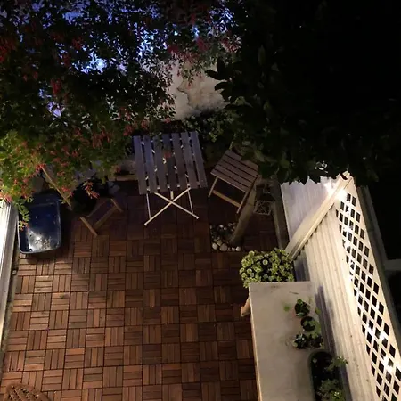 Entire House, Sleeps 2-6, Sunroom, Outside Yard Dublín