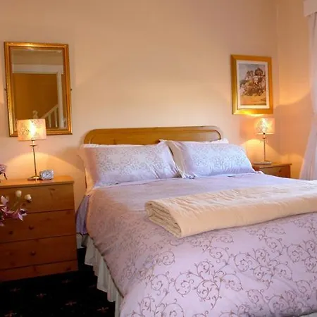 Annandale House B&B