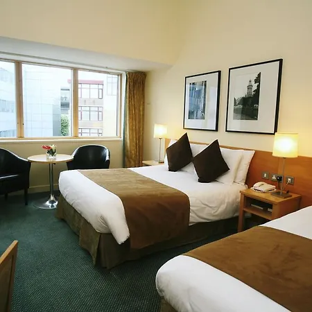 Hotel Mespil 4*