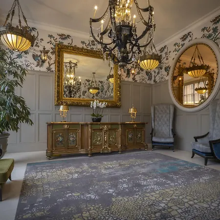 Hotel The Trinity 4*