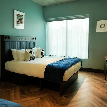 One Hotel 4*