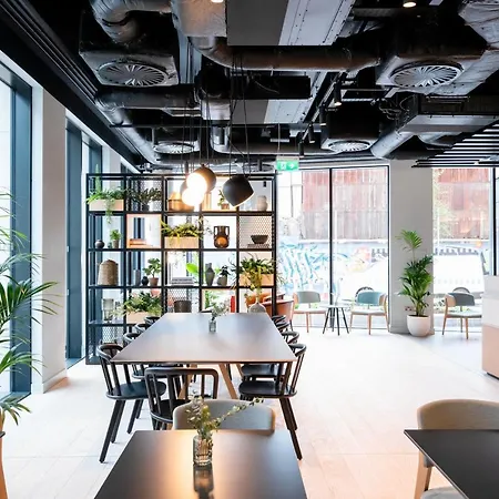 Staycity Quay Aparthotel 4*