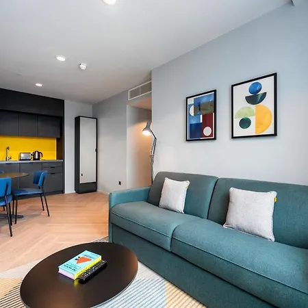 Aparthotel Staycity Quay