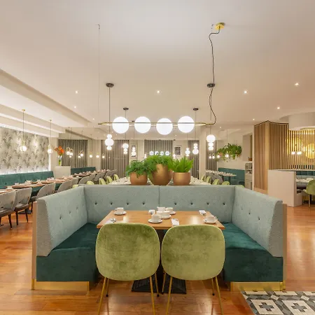 Hotel Crowne Plaza Dublin Airport By Ihg 4*