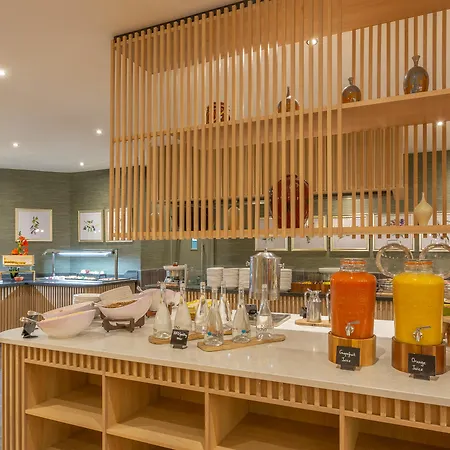 Hotel Crowne Plaza Dublin Airport By Ihg