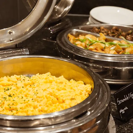 Crowne Plaza Dublin Airport By Ihg 4*