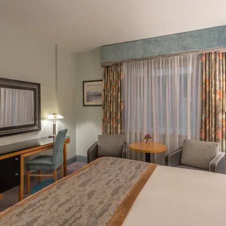 Hotel Crowne Plaza Dublin Airport By Ihg 4*