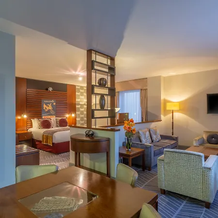 Crowne Plaza Dublin Airport By Ihg Hotel 4*