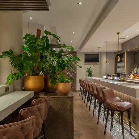 Crowne Plaza Dublin Airport By Ihg Hotel 4*