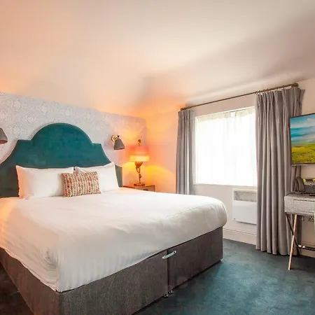מלון House Bedrooms 2*
