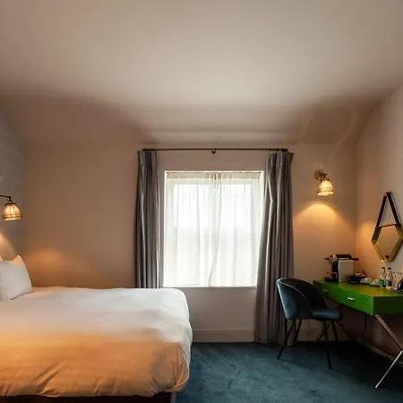 House Bedrooms 2*