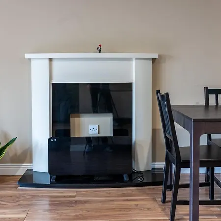 Orchard Way, Shared With An Amazing Double Bedroom With Ensuite * Dublin