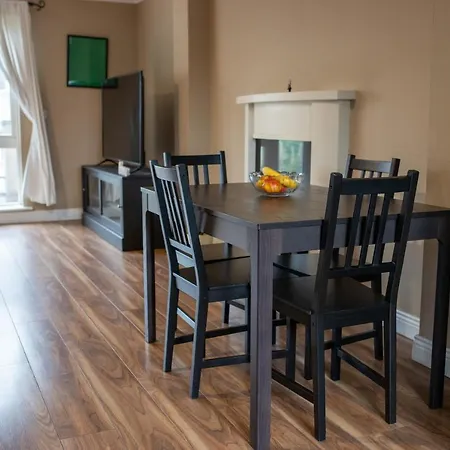 Orchard Way, Shared With An Amazing Double Bedroom With Ensuite * Dublin