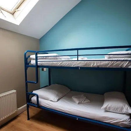 Isaacs Hostal