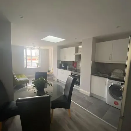 Appartamento Modern And Cosy 1-bed Apt In The Heart Of *