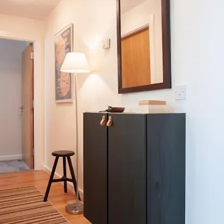 Daire 2 Bed 2 Bath With Canal View Dublin
