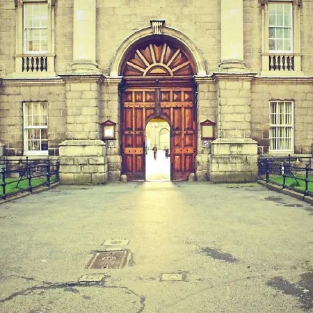 Merrion Square *