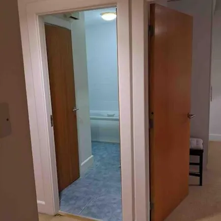 Beautiful 2 Bed Apt In Grand Canal Dublin