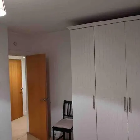 Apartment Beautiful 2 Bed Apt In Grand Canal